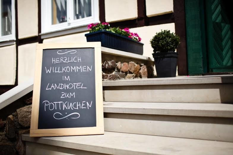 Landhotel Zum Pottkuchen Kalbe  Exterior foto